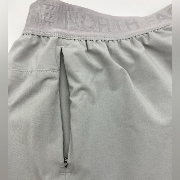 NWT The North Face Women’s Wonder Short Size M - Picture 5 of 10